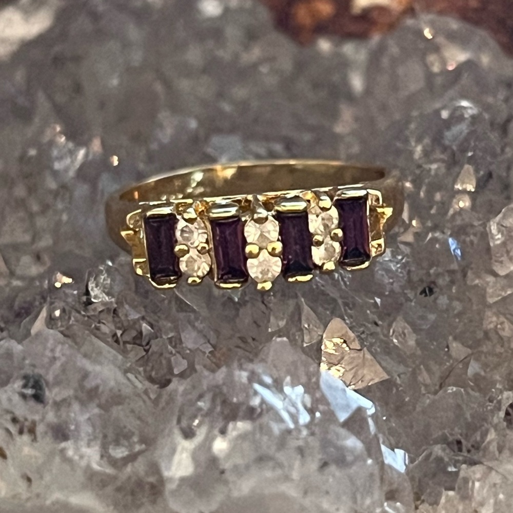 Gold and Ruby Color Fashion Ring